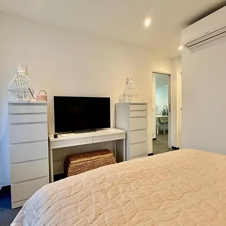Magnifique 4 Pieces - De Luxe Apartament